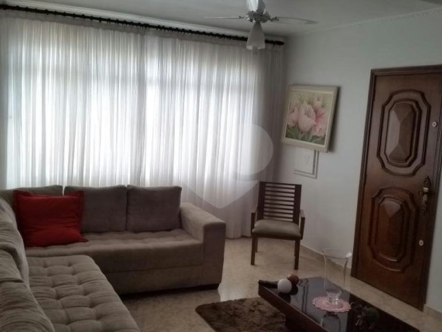 Sobrado à venda com 3 quartos, sendo 1 suíte,  em Tremembé, São Paulo, SP