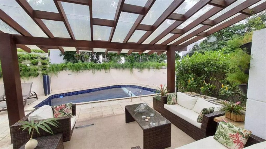 Casa à venda com 3 suítes no condomínio Metropolitan, São Paulo - SP