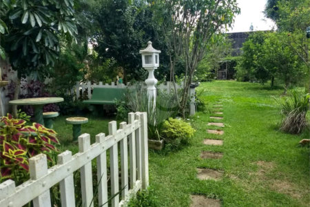 Casa à venda com 4 quartos, sendo 2 suítes, em Vila Petrópolis, Atibaia, SP