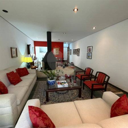 Casa à venda com 4 quartos, sendo 1 suíte, no condomínio Taquaral, São Paulo - SP