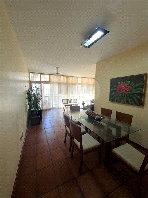 Apartamento à venda com 3 quartos, sendo 1 suíte, em Vila Nova, Cabo Frio, RJ