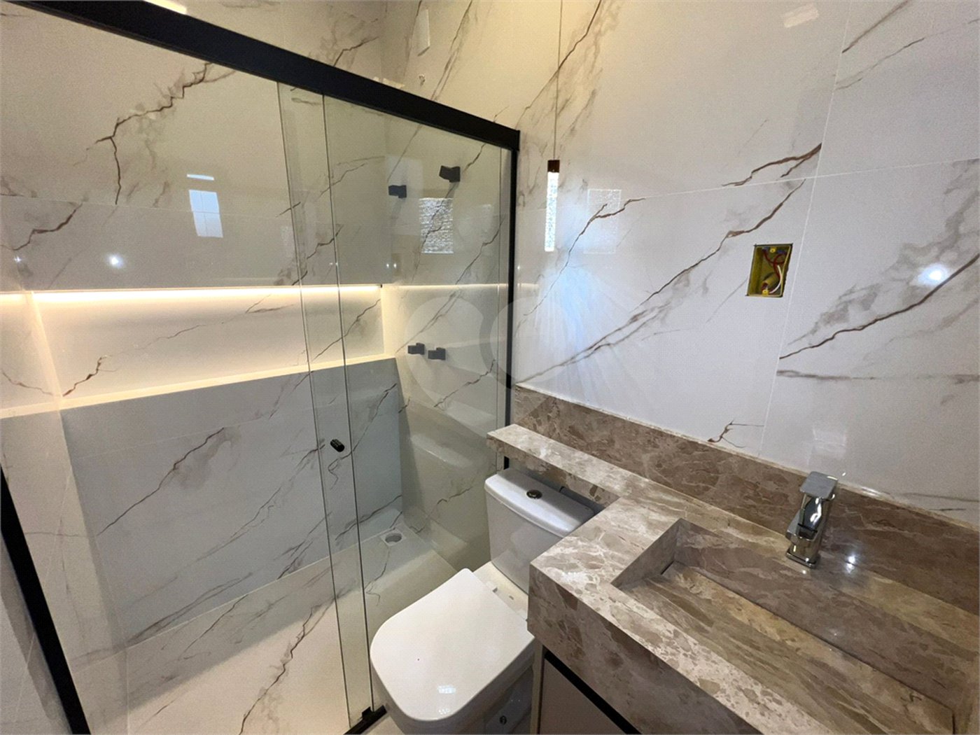 Casa à venda com 3 quartos, sendo 1 suíte,  no condomínio Villagio_ipanema 1, Sorocaba - SP