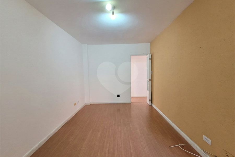 Apartamento à venda com 2 quartos em Vila Madalena, São Paulo, SP