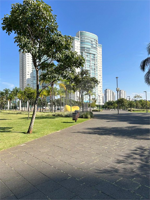 Apartamento à venda com 2 quartos, sendo 1 suíte, em Água Branca, São Paulo, SP