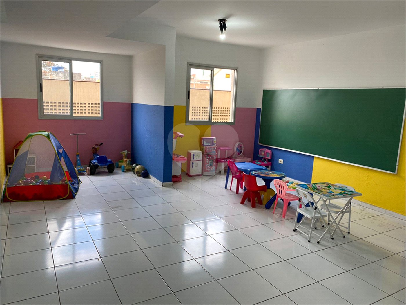 Apartamento à venda com 3 quartos, sendo 1 suíte, em Vila Medeiros, São Paulo, SP