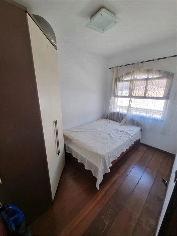 Casa à venda com 4 quartos, sendo 1 suíte, em Jardim Lídia, São Paulo, SP