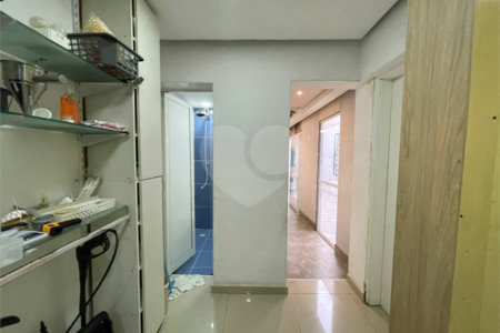 Sobrado à venda com 3 quartos em Quinta da Paineira, São Paulo, SP