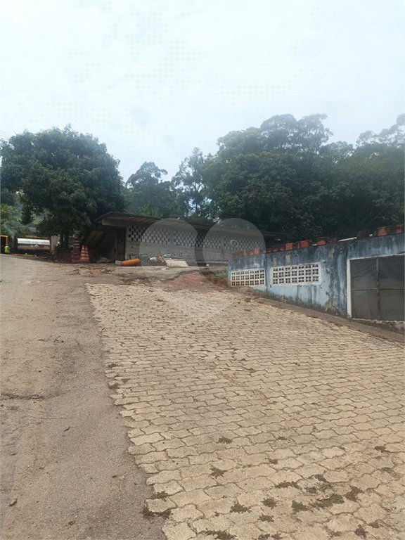 Terreno à venda com 1 suíte em Sítio Areião, São Paulo, SP