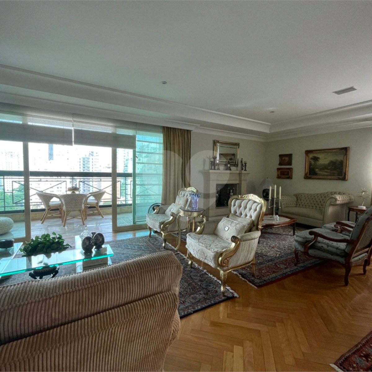 Apartamento à venda com 3 suítes em Campo Belo, São Paulo, SP