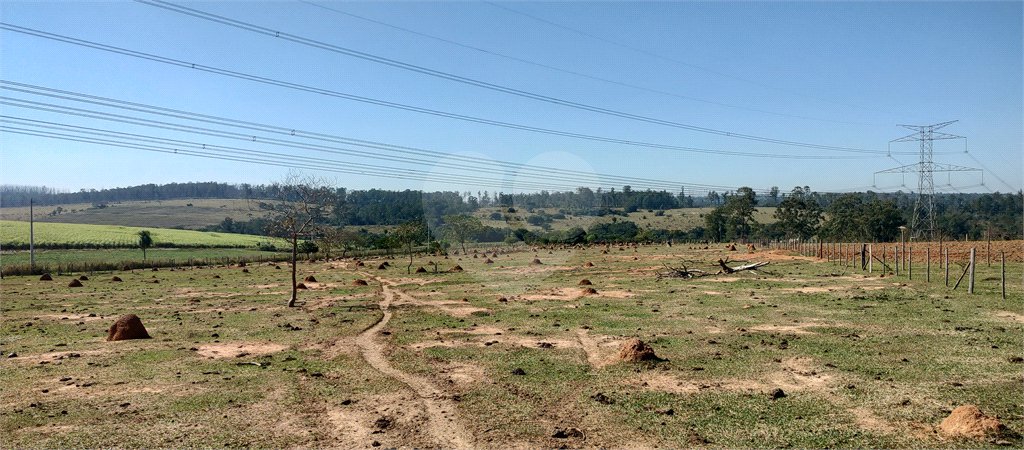 Sítio à venda com 2 suítes em Buru, Salto, SP
