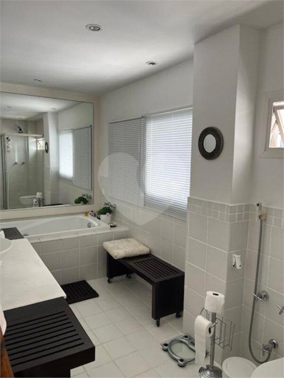 Apartamento à venda ou para alugar com 1 suíte em Jardim Europa, São Paulo, SP