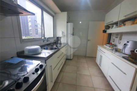 Apartamento à venda com 3 quartos, sendo 1 suíte, em Brooklin, São Paulo, SP