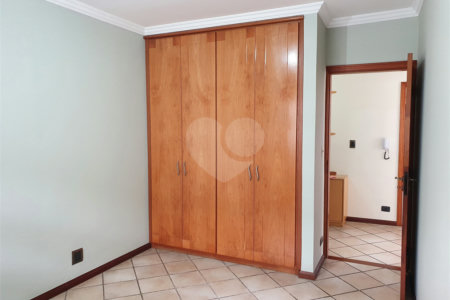 Sobrado à venda com 3 quartos, sendo 1 suíte, em Brooklin, São Paulo, SP