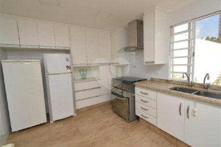 Casa à venda com 5 quartos, sendo 2 suítes, em Vila Galvão, Guarulhos, SP