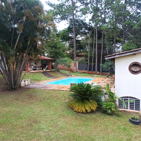 Chácara à venda com 5 quartos, sendo 3 suítes, em Parque Residencial Atibaia, Atibaia, SP