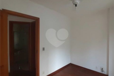 Apartamento à venda com 3 quartos, sendo 1 suíte,  em Lagoa, Rio de Janeiro, RJ
