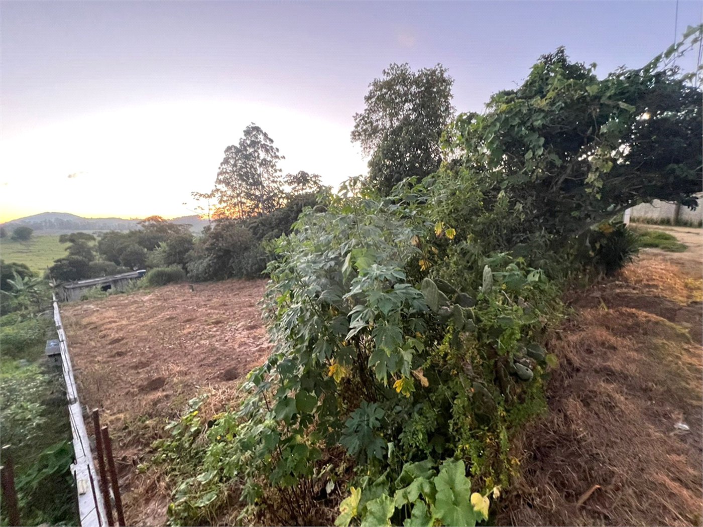 Terreno à venda no Centro, Paraibuna, SP