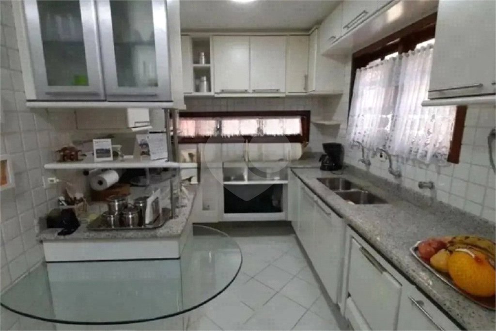 Casa de Vila à venda com 3 quartos, sendo 1 suíte, em Alto da Boa Vista, São Paulo, SP