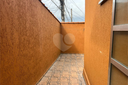 Casa à venda com 3 quartos, sendo 1 suíte, em Jardim Dourado, Guarulhos, SP