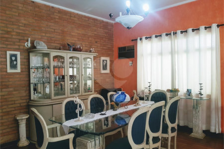 Sobrado à venda com 3 quartos, sendo 2 suítes, em Chácara Monte Alegre, São Paulo, SP