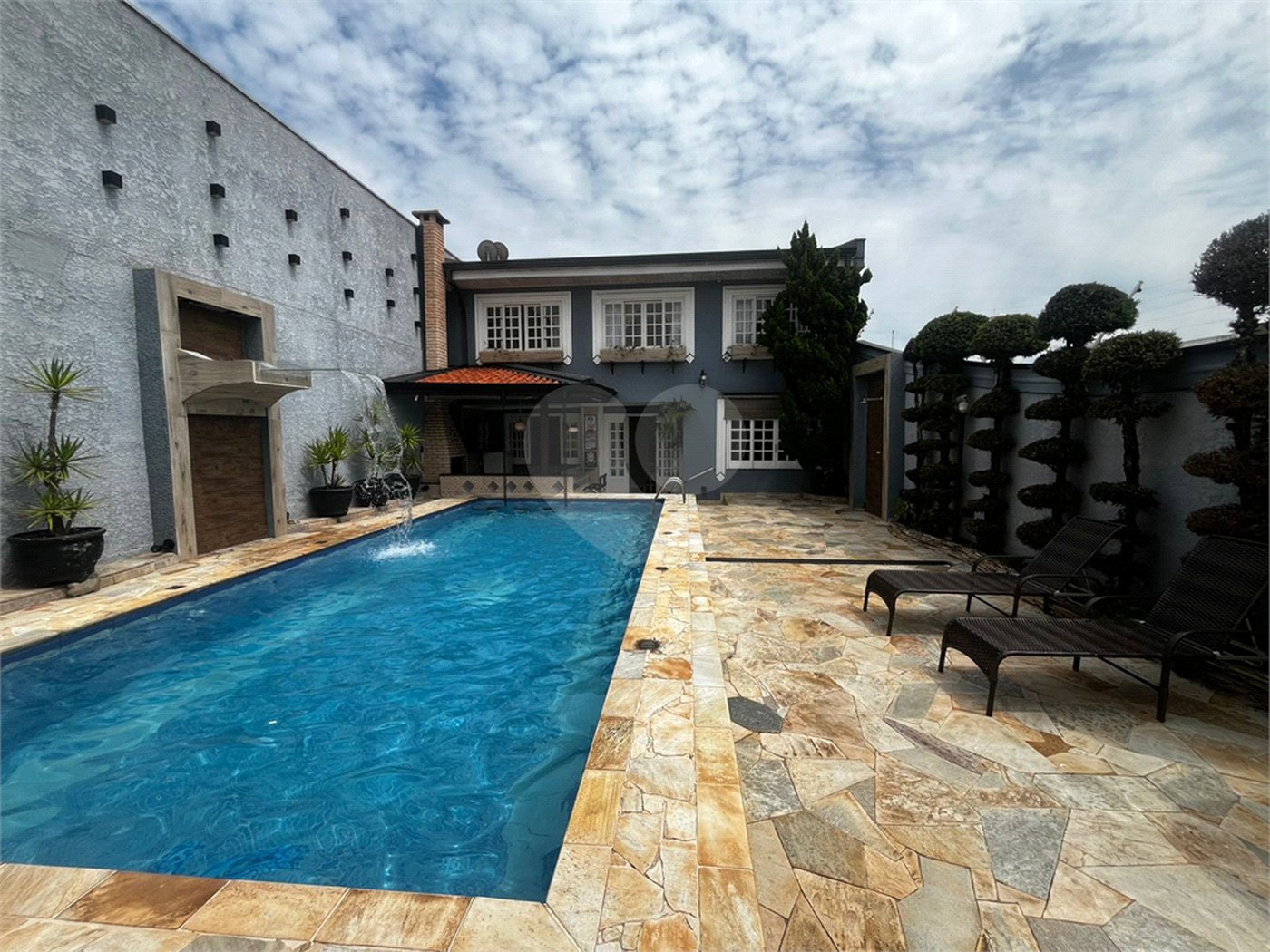 Casa à venda com 6 quartos, sendo 3 suítes, no Centro, Itapetininga, SP