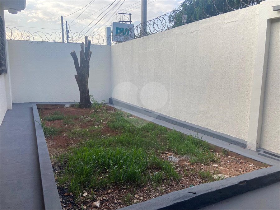 Casa à venda com 3 quartos, sendo 1 suíte, no Centro, Araraquara, SP