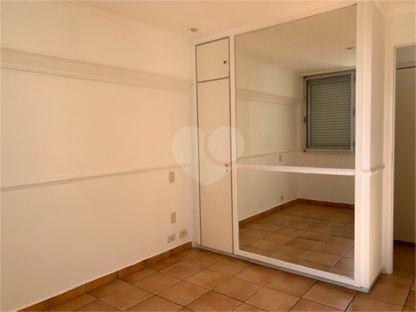 Apartamento à venda com 3 quartos, sendo 1 suíte, em Alto da Boa Vista, São Paulo, SP