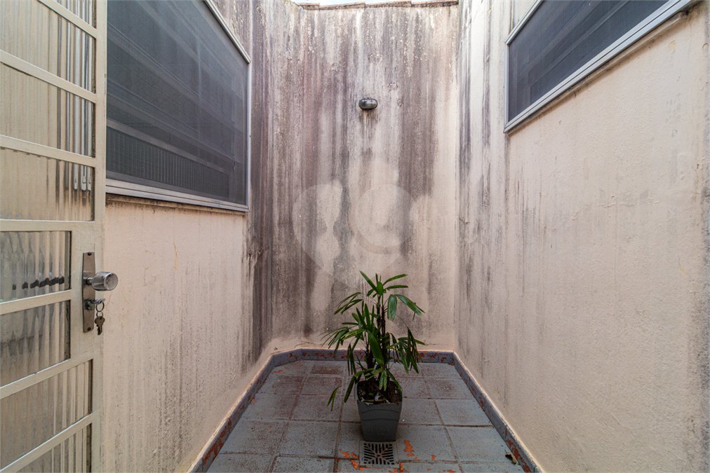 Casa Térrea à venda com 3 quartos, sendo 1 suíte, em Interlagos, São Paulo, SP