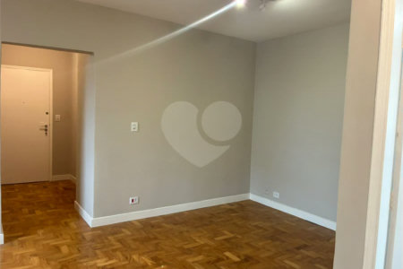 Studio à venda na Saúde | 37 m² | 2 vagas | Ao lado do Metrô Saúde