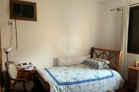 Apartamento à venda com 4 quartos, sendo 3 suítes,  em Pinheiros, São Paulo, SP
