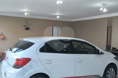 Casa à venda com 3 quartos, sendo 1 suíte, em Santa Cândida, Vinhedo, SP