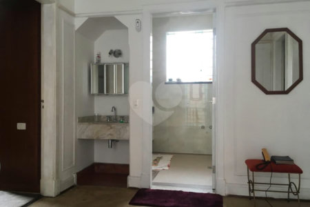 Sobrado à venda com 4 quartos, sendo 1 suíte, em Perdizes, São Paulo, SP