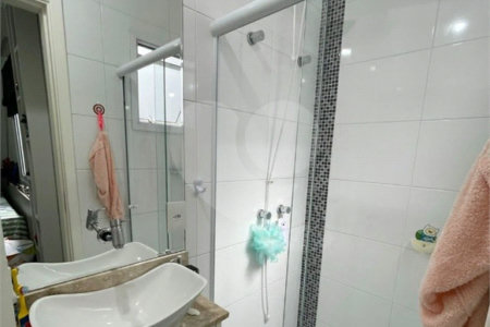Sobrado à venda com 3 quartos, sendo 1 suíte, em Jardim Umuarama, São Paulo, SP