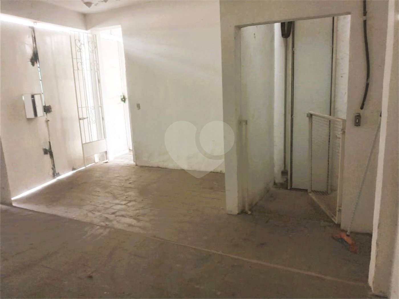 Casa à venda ou para alugar com 7 quartos, sendo 2 suítes, em Jardim Peri Peri, São Paulo, SP
