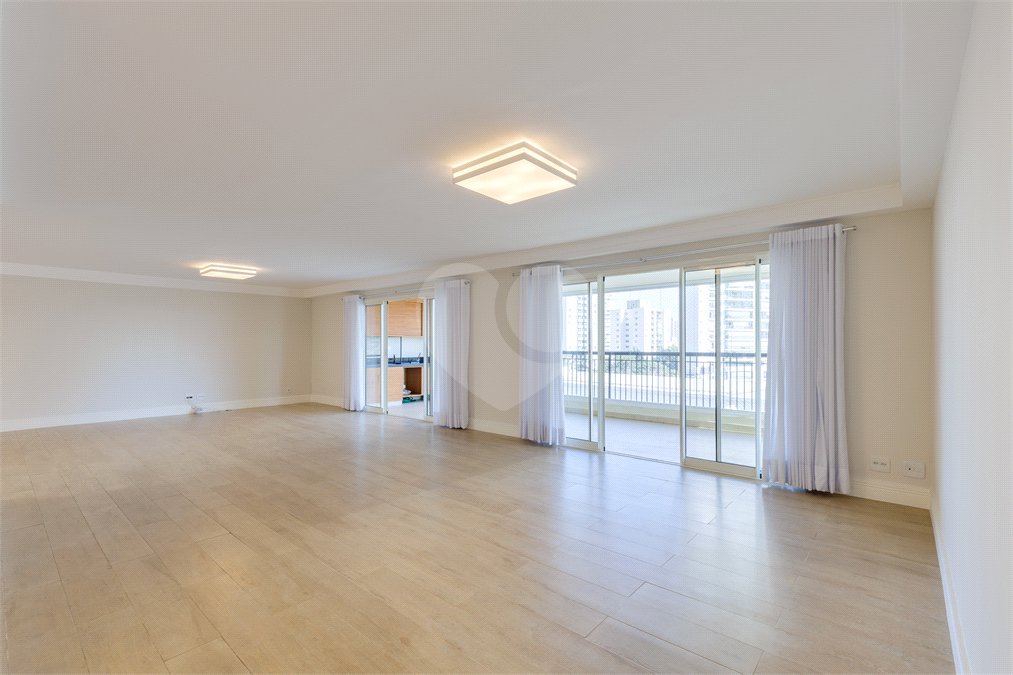 Apartamento à venda ou para alugar com 4 suítes em Chácara Flora, São Paulo, SP