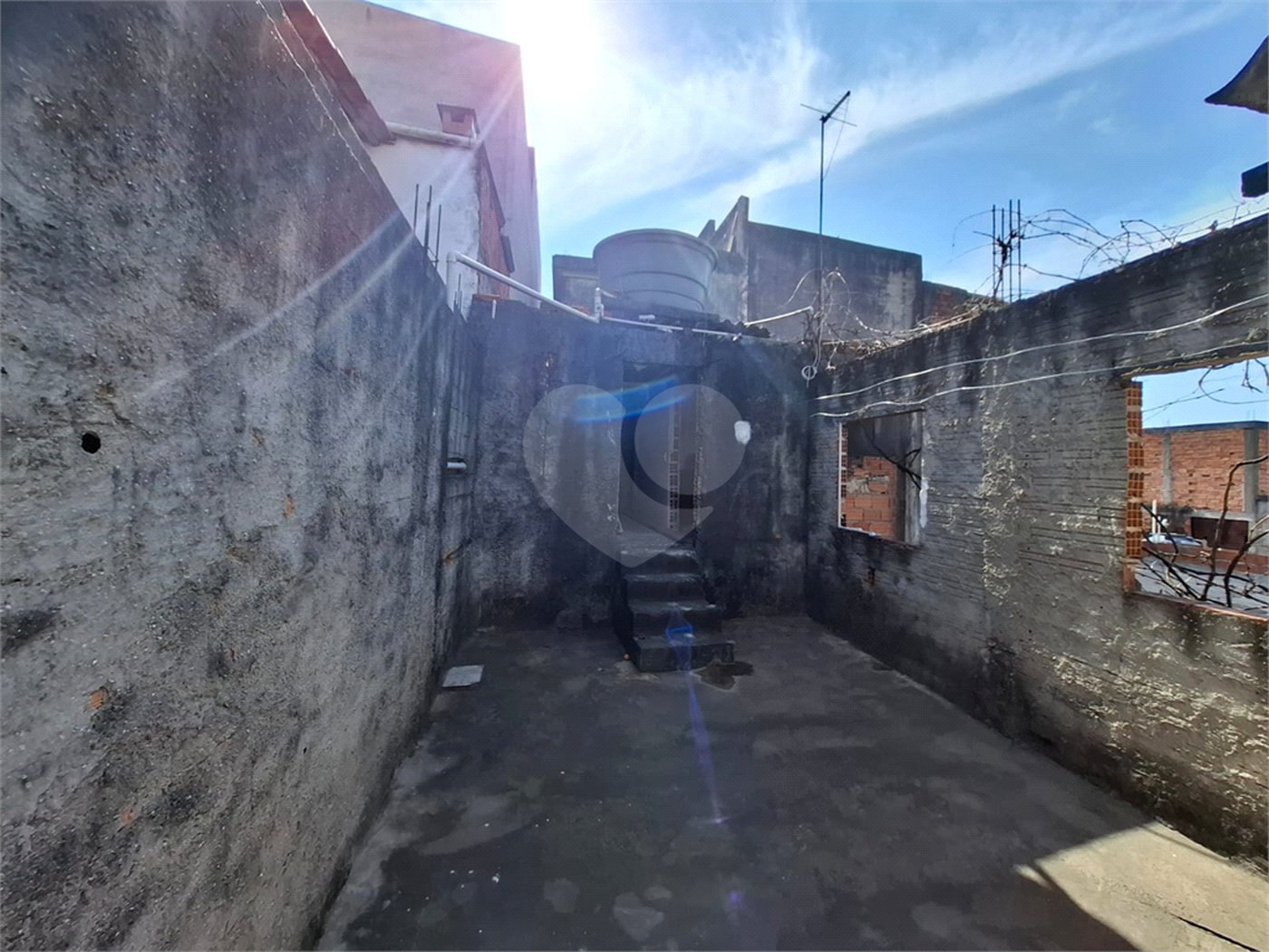 Sobrado à venda com 3 quartos, sendo 1 suíte, em Tremembé, São Paulo, SP