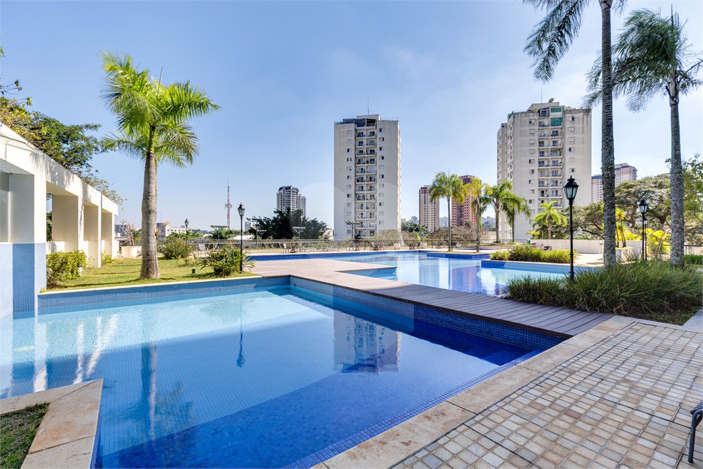 Apartamento à venda com 3 quartos, sendo 2 suítes,  em Jardim Marajoara, São Paulo, SP