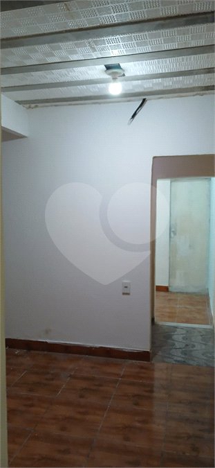 Casa à venda com 3 quartos em Santíssimo, Rio de Janeiro, RJ