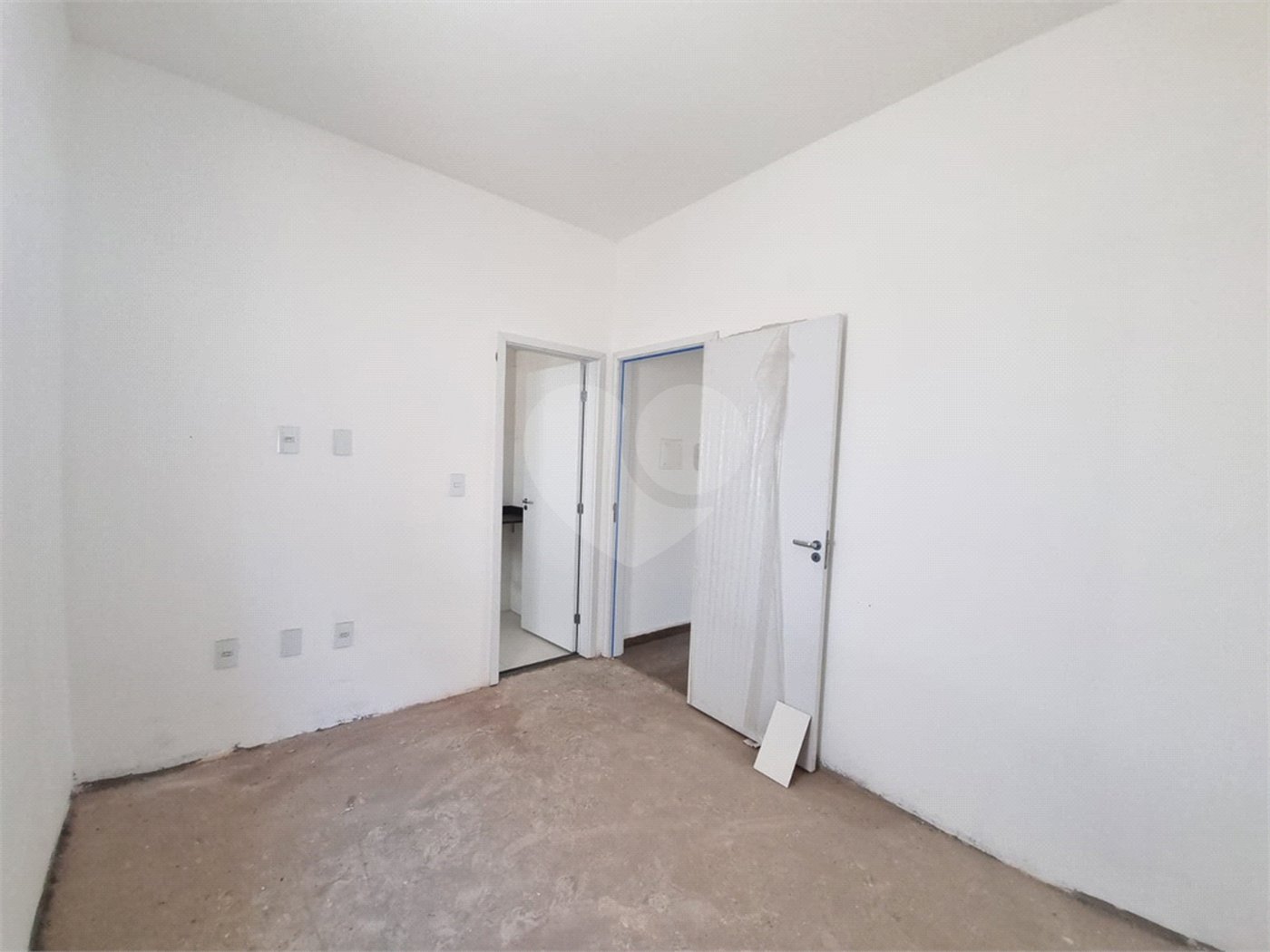 Casa à venda com 2 suítes no condomínio Residencial Américo Figueiredo, Sorocaba - SP