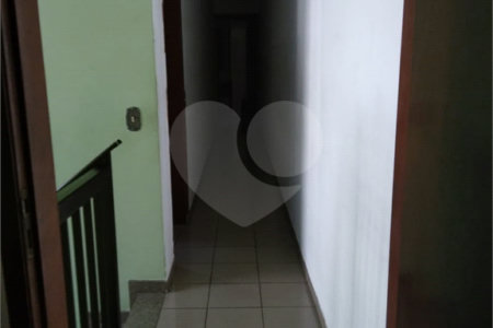 Sobrado à venda com 3 quartos, sendo 1 suíte, em Chora Menino, São Paulo, SP