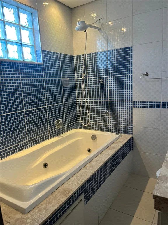 Casa à venda com 5 quartos, sendo 3 suítes, em Jardim Bonfiglioli, São Paulo, SP