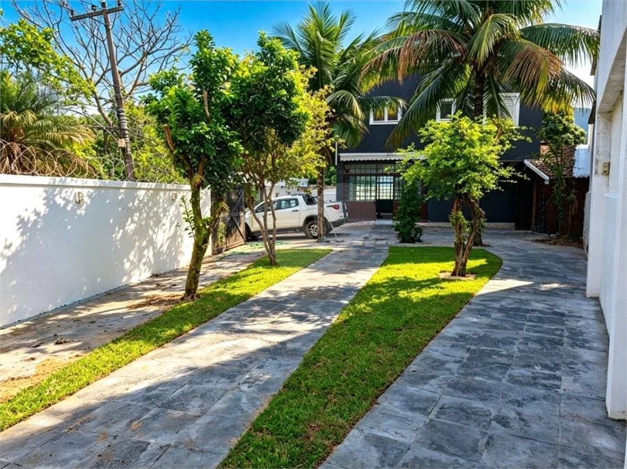 Casa à venda com 3 quartos, sendo 1 suíte, em Vargem Pequena, Rio de Janeiro, RJ