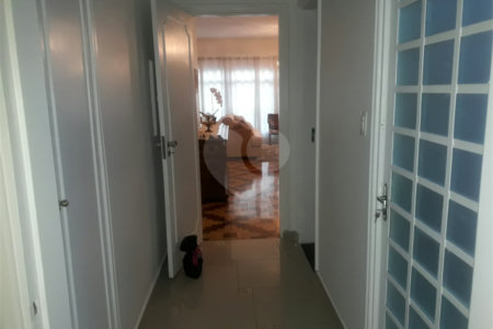 Sobrado à venda com 3 quartos, sendo 1 suíte,  em Vila Paulicéia, São Paulo, SP