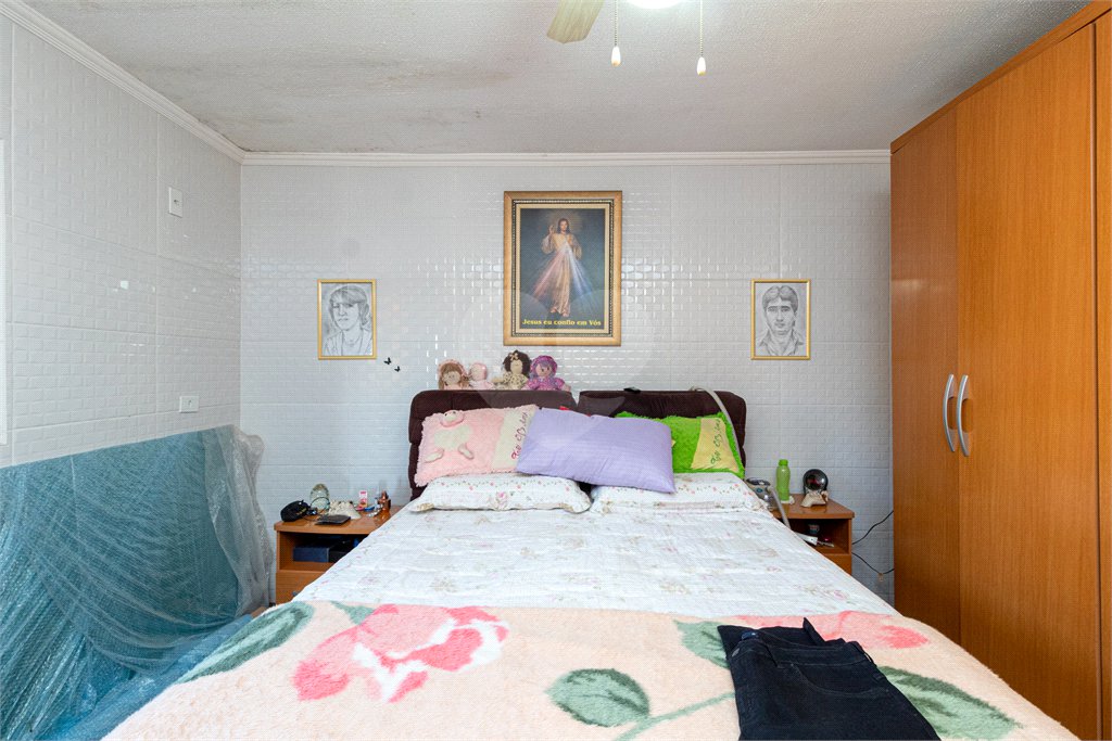 Casa à venda com 3 quartos, sendo 1 suíte, em Jardim Paris, São Paulo, SP