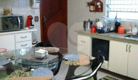 Sobrado à venda com 3 quartos, sendo 1 suíte,  em Vila Galvão, Guarulhos, SP