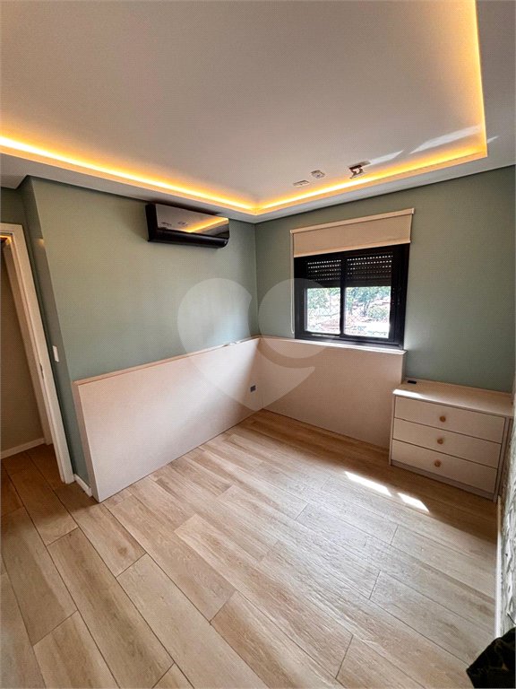 Apartamento à venda com 3 quartos, sendo 1 suíte,  em Jardim Oswaldo Cruz, São José dos Campos, SP