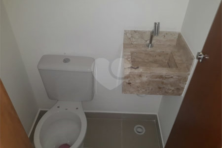 Casa à venda com 2 suítes no condomínio martinha, São Paulo - SP