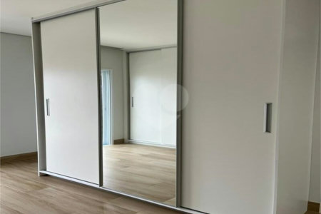 Casa à venda com 3 suítes no condomínio Jardim Residencial Dona Lucilla, Indaiatuba - SP