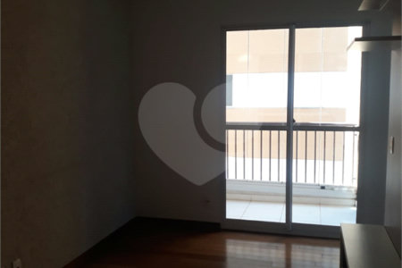 Apartamento à venda ou para alugar com 2 quartos, sendo 1 suíte, em Jardim Carambeí, São Roque, SP