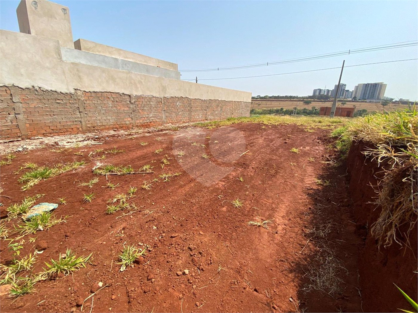 Terreno à Venda no Bairro Salto do Monjolinho